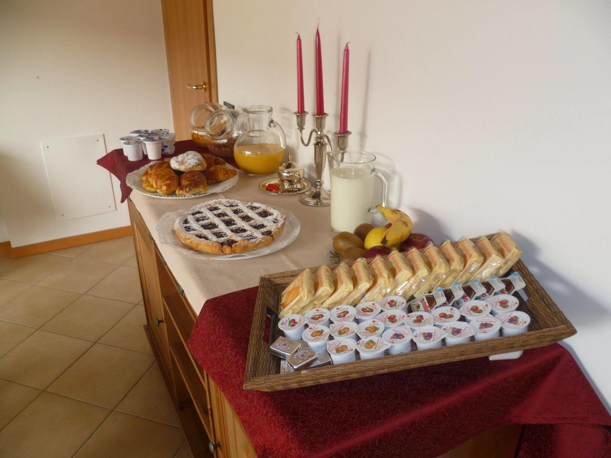 Borghetto Airport/Hospital Bed & Breakfast Bergamo Eksteriør bilde